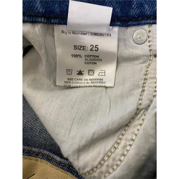 𝅺betro Simone High Rise Straight Leg Button Fly Dad Jeans‎ - Picture 9 of 11